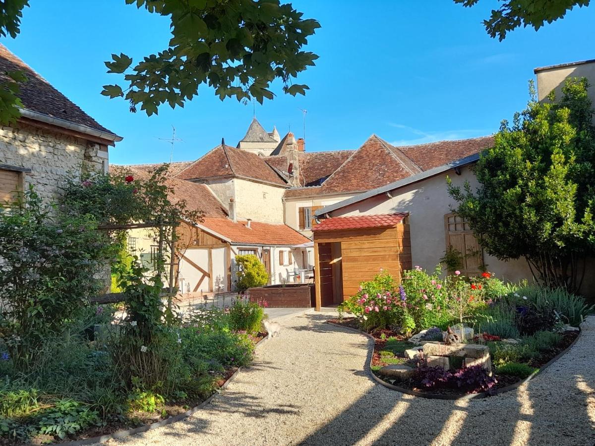 Aux Sources De Ouanne Bed & Breakfast Екстериор снимка